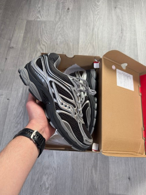 Saucony Progrid Omni9 (Black/Silver)
