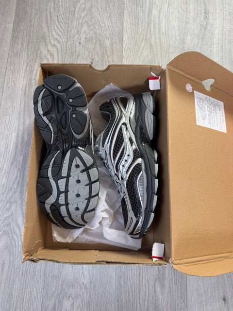 Saucony Progrid Omni9 (Black/Silver)