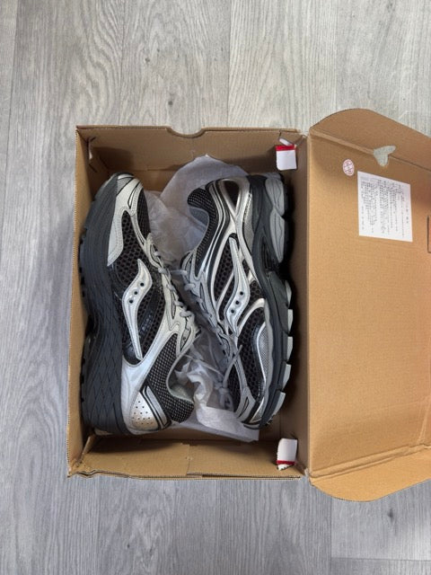Saucony Progrid Omni9 (Black/Silver)