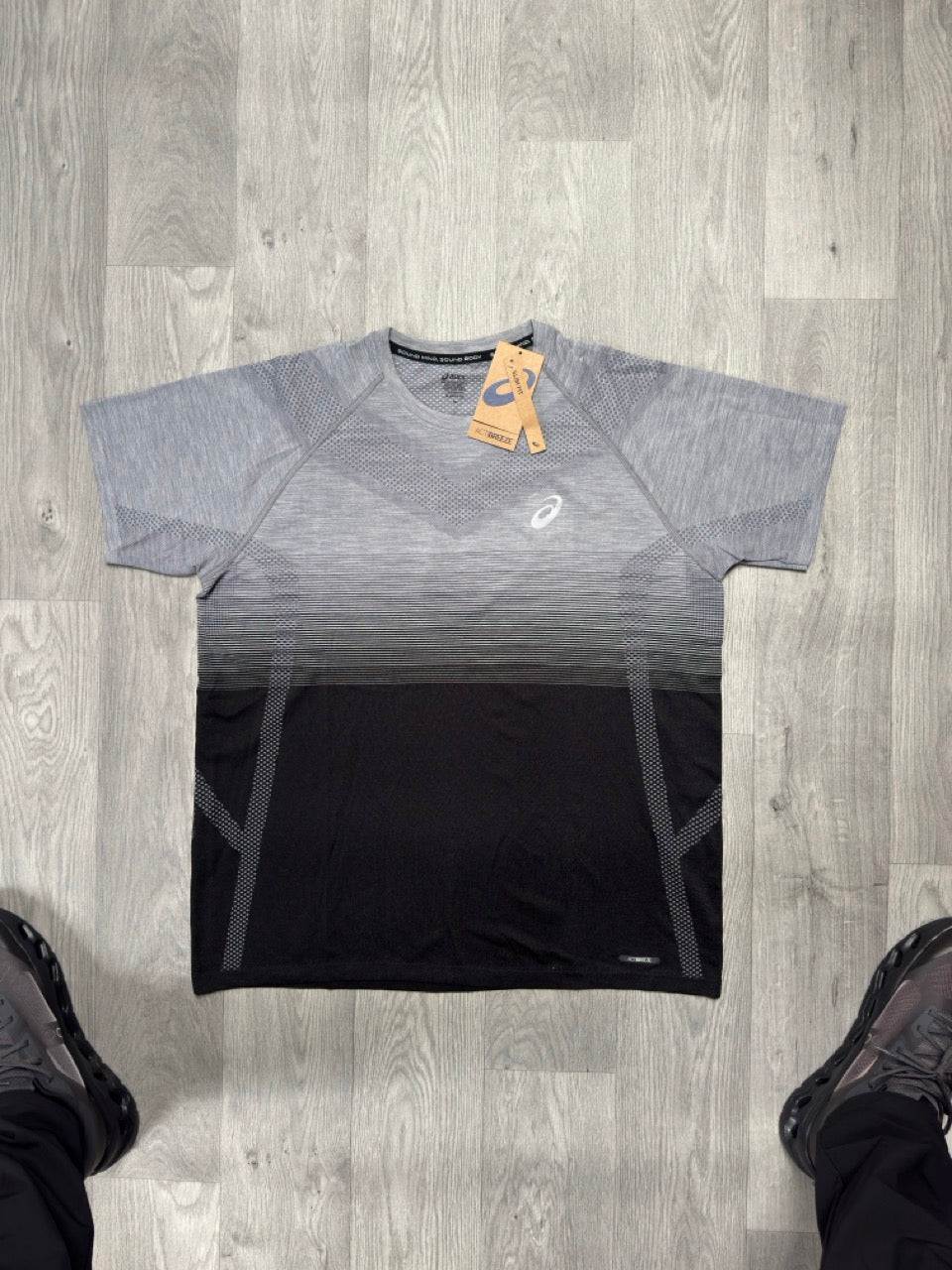 ASICS Seamless T-Shirt – Black & Grey