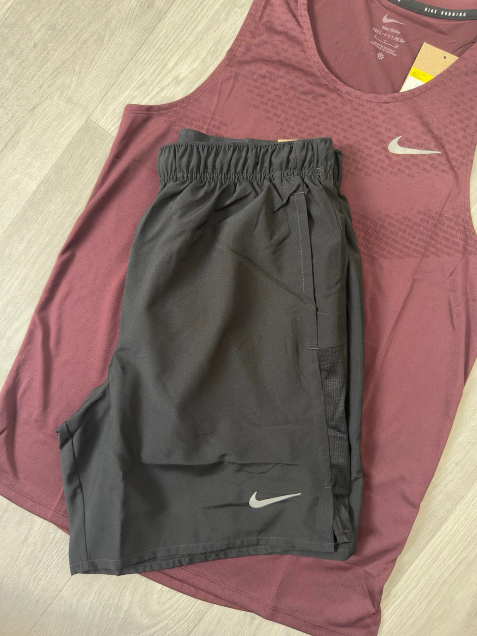 Nike Vest Short Set – Burgundy