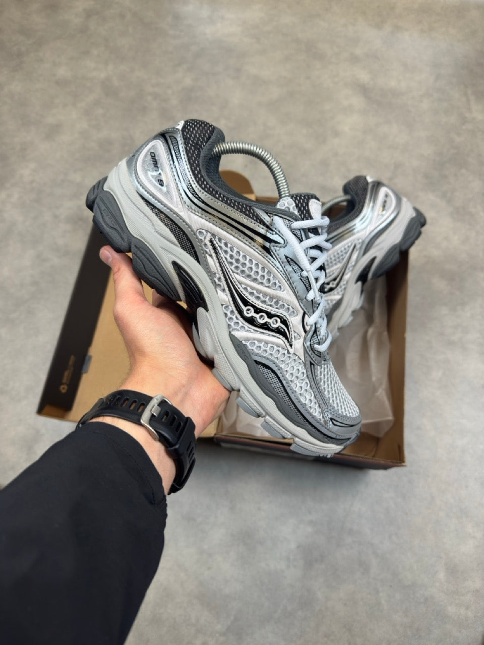 Saucony Progrid Omni 9 – Microchip