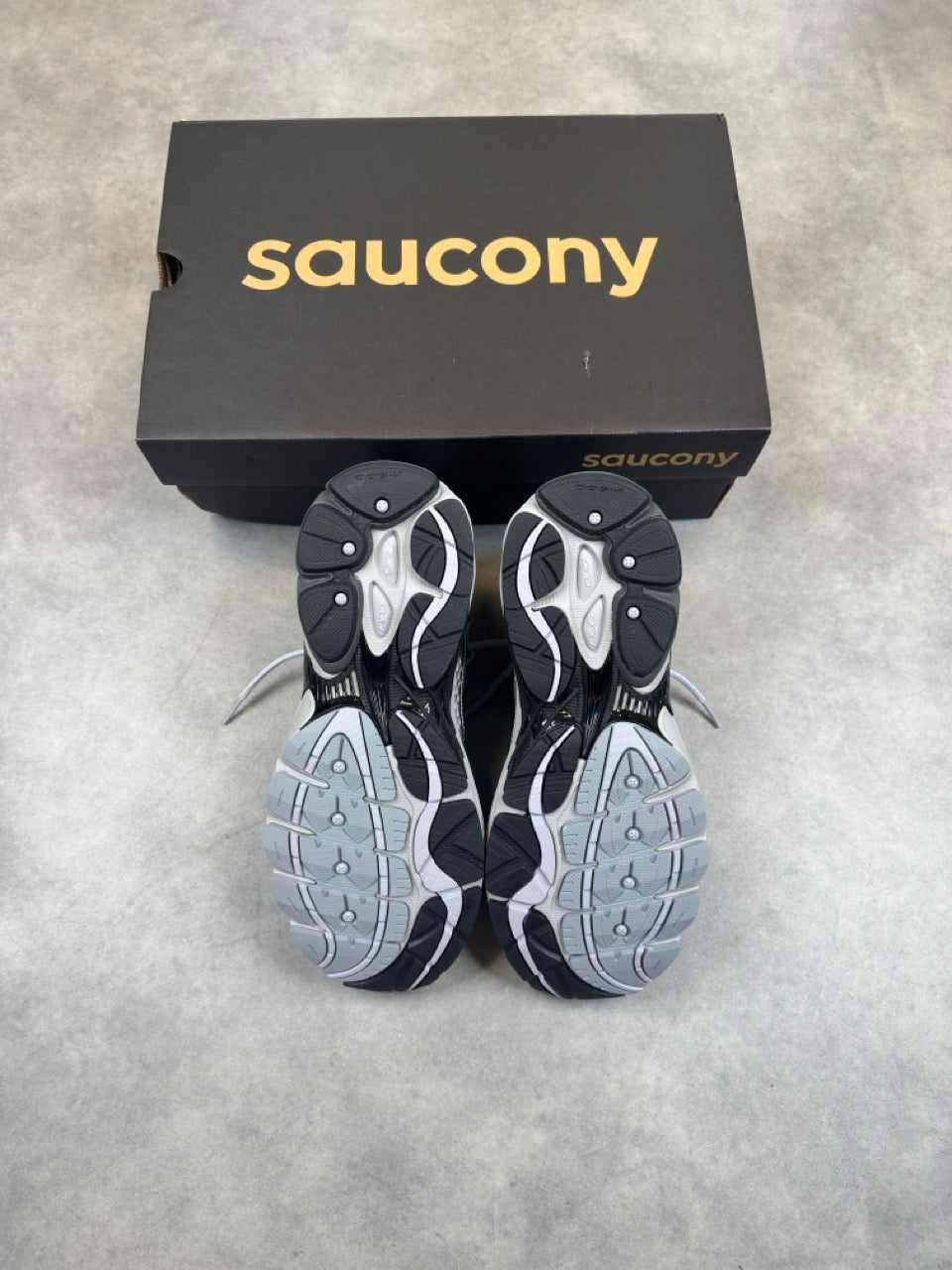 Saucony Progrid Omni 9 – Microchip